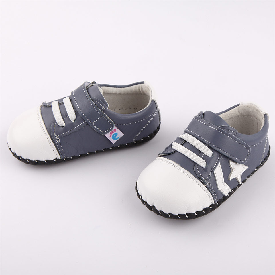 Zapatos infantiles respetuosos primeros pasos modelo Star azul