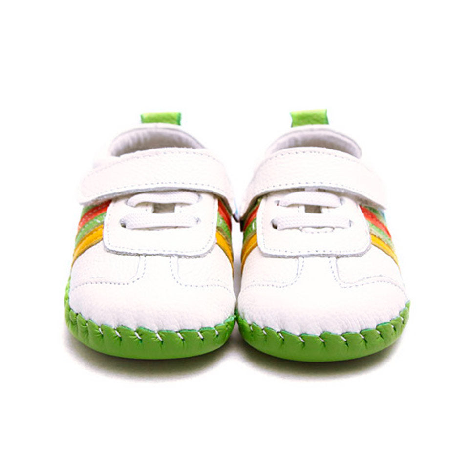 Zapatos infantiles respetuosos primeros pasos modelo Mario blanco