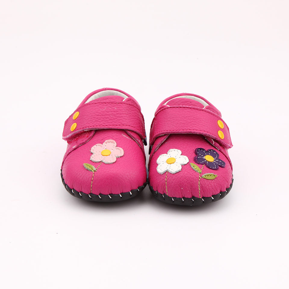 Zapatos infantiles respetuosos primeros pasos modelo Olivia fucsia